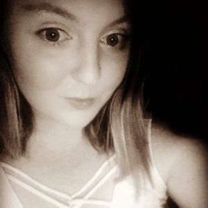 Meet your Posher, Shana